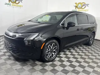 2027 Chrysler Pacifica