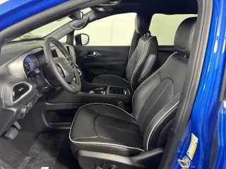 2027 Chrysler Pacifica