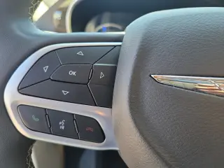 2023 Chrysler Pacifica Plug-In Hybrid