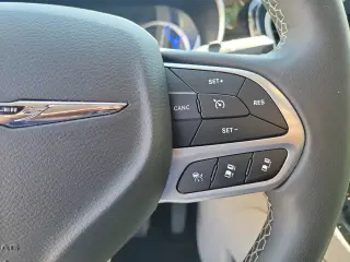 2023 Chrysler Pacifica Plug-In Hybrid