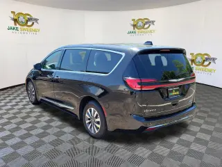 2023 Chrysler Pacifica Plug-In Hybrid