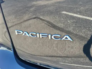 2023 Chrysler Pacifica Plug-In Hybrid