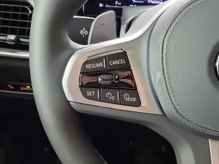 2027 BMW X7