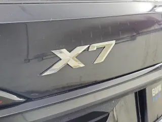 2027 BMW X7