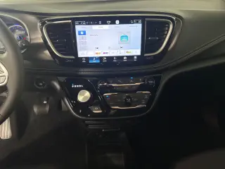 2027 Chrysler Pacifica