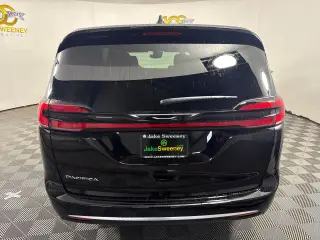 2027 Chrysler Pacifica