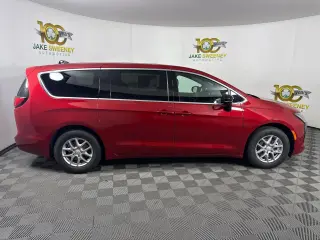2027 Chrysler Pacifica