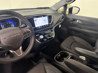 2027 Chrysler Pacifica