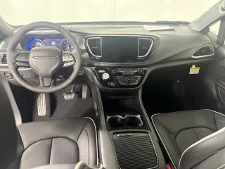 2027 Chrysler Pacifica