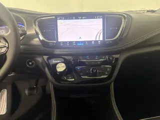 2027 Chrysler Pacifica