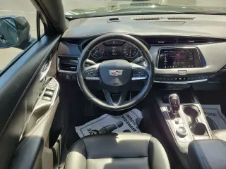 2023 CADILLAC XT4