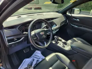 2023 CADILLAC XT4
