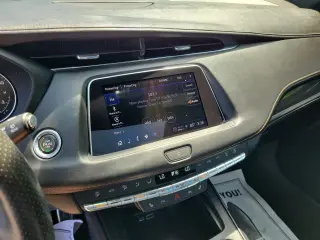 2023 CADILLAC XT4