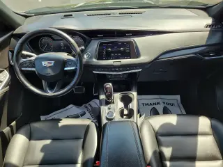 2023 CADILLAC XT4