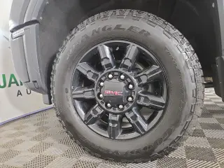 2025 GMC Sierra 2500 HD