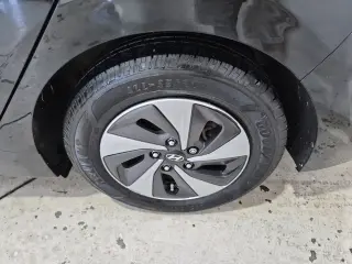 2019 Hyundai Ioniq Hybrid