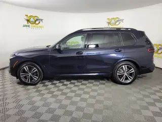 2026 BMW X7