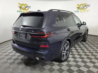 2026 BMW X7