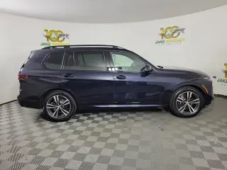 2026 BMW X7