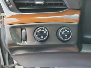 2020 CADILLAC Escalade