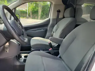2015 Nissan NV200