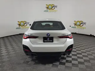 2025 BMW i4