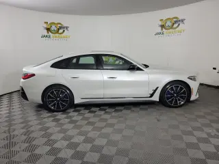 2025 BMW i4