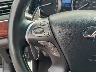 2017 INFINITI Q70