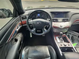 2017 INFINITI Q70