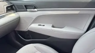 Hyundai ELANTRA 2019 SE 4dr Sedan 6M