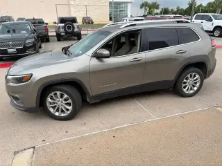 Jeep Cherokee 2019 Latitude 4dr SUV