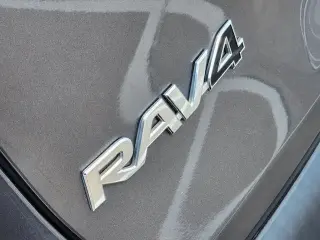 Toyota RAV4 2021 XLE Premium 4dr SUV