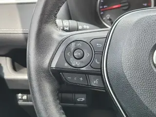Toyota RAV4 2021 XLE Premium 4dr SUV