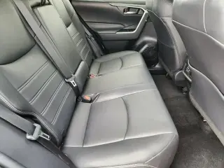 Toyota RAV4 2021 XLE Premium 4dr SUV