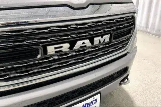 Ram 1500 2022 4x2 Limited 4dr Crew Cab 5.6 ft. SB Pickup