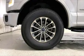 Ford F-150 2017 4x4 XLT 4dr SuperCrew 5.5 ft. SB