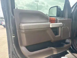 Ford F-150 2018 4x4 King Ranch 4dr SuperCrew 5.5 ft. SB