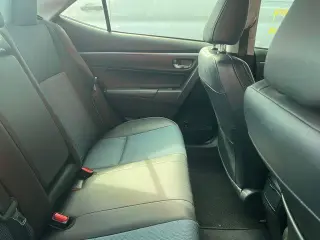 Toyota Corolla 2015 L 4dr Sedan 6M