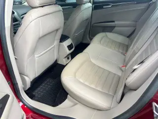 Ford Fusion 2018 SE 4dr Sedan