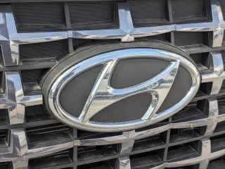 Hyundai VENUE 2025 Limited 4dr Crossover