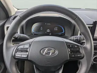 Hyundai VENUE 2025 Limited 4dr Crossover