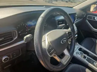 Ford Explorer 2021 AWD XLT 4dr SUV