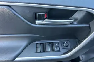 Toyota RAV4 2023 XLE Premium 4dr SUV