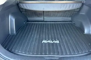 Toyota RAV4 2023 XLE Premium 4dr SUV