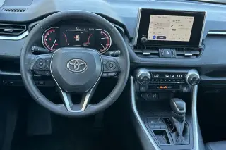 Toyota RAV4 2023 XLE Premium 4dr SUV