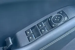 Ford Mustang Mach-E 2025 Select 4dr SUV