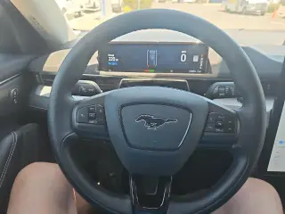 Ford Mustang Mach-E 2023 Select 4dr SUV
