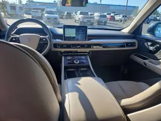 Lincoln Aviator 2022 Reserve 4dr SUV