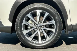 Toyota Corolla Cross 2023 XLE 4dr Crossover