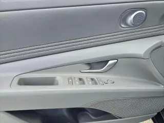 Hyundai ELANTRA 2026 SEL Sport 4dr Sedan